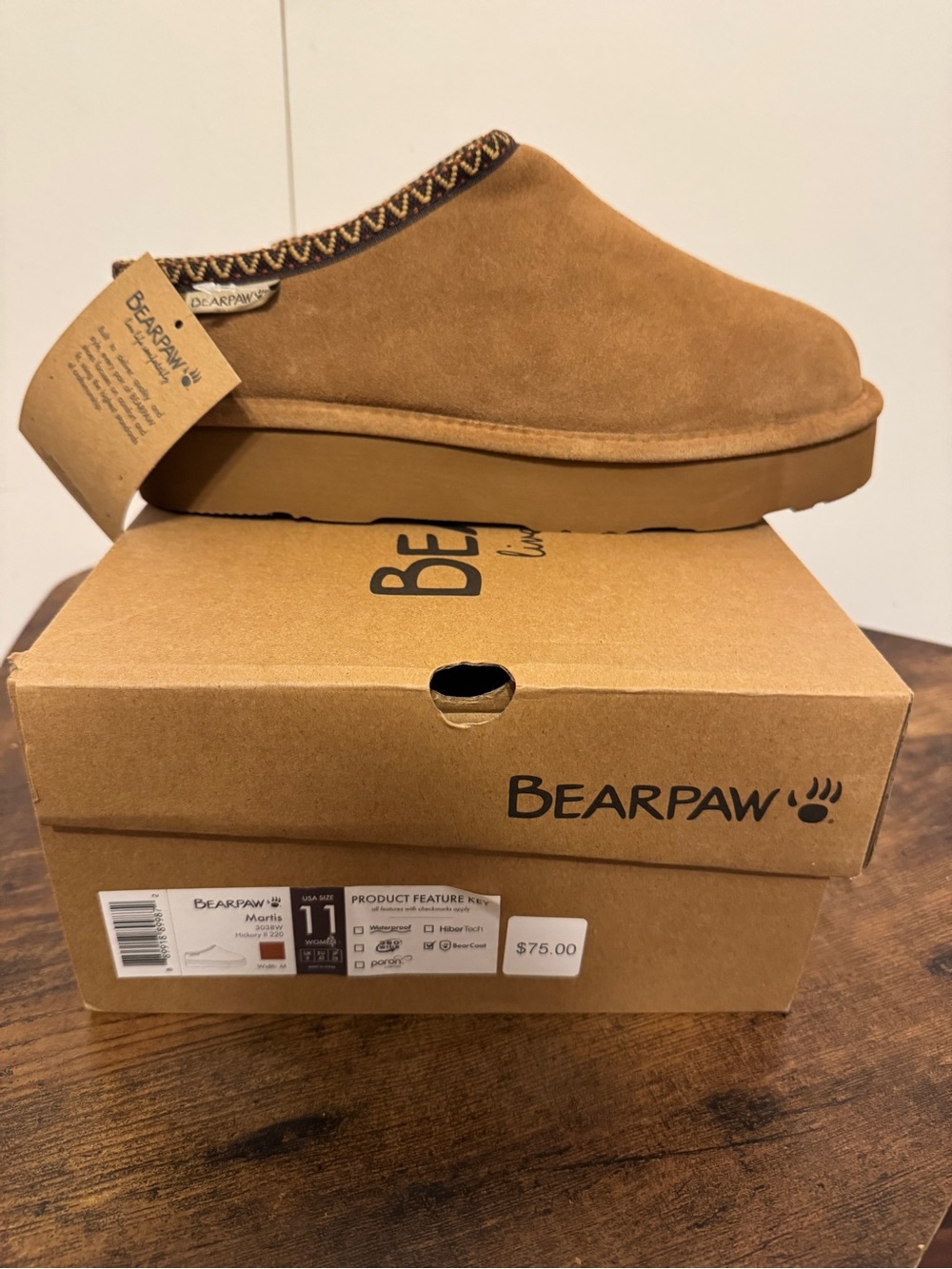 Bearpaw Women Martis style Slip on boots sz 11